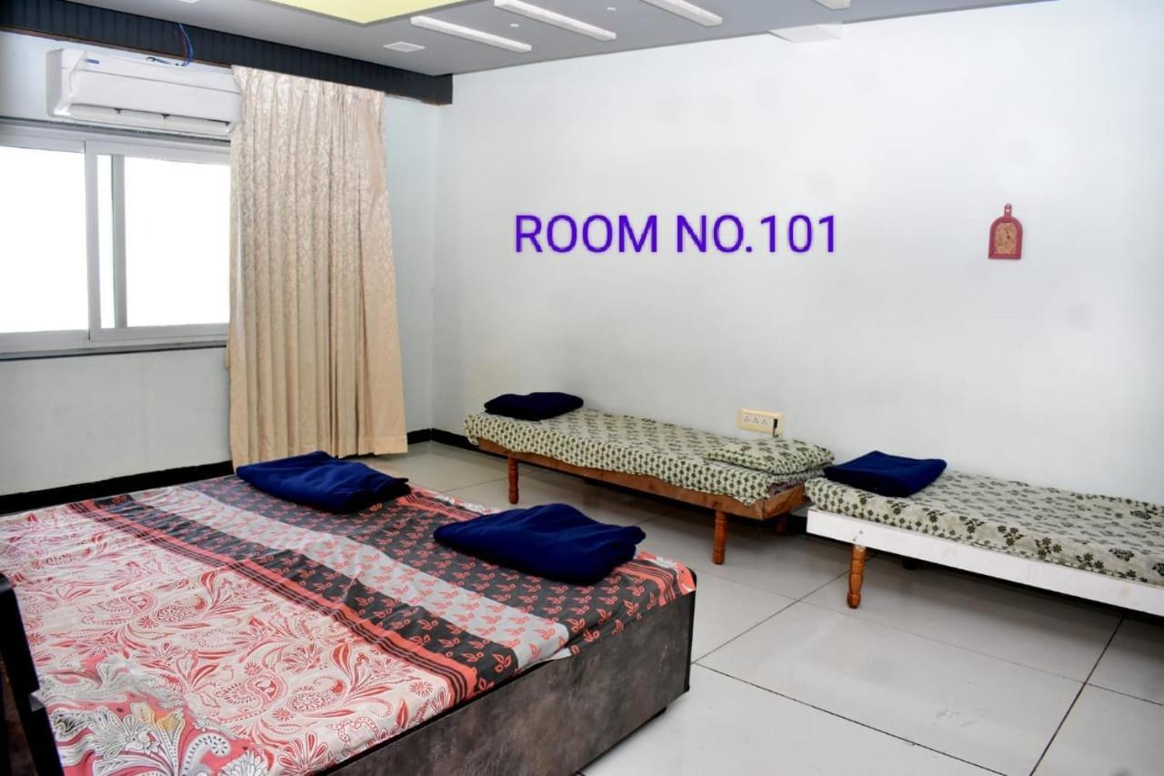 Dwarka Home Stay מראה חיצוני תמונה